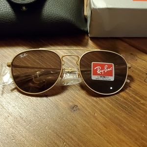 Ray Ban Sunglassed